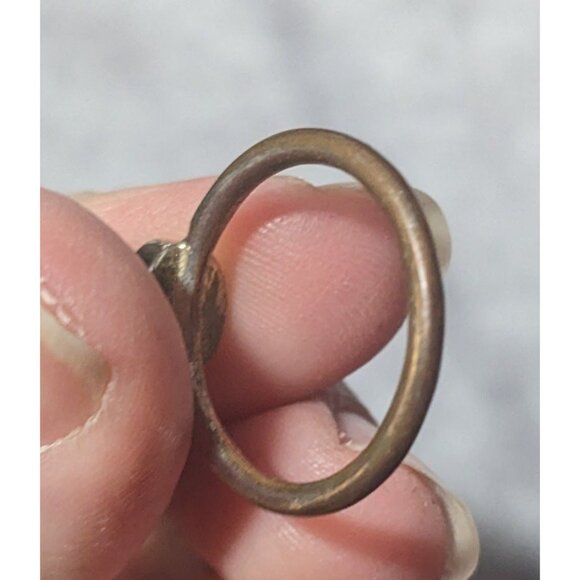 Minimalist Gold And White Faceted Stone Fashion Ring Size 7 - Picture 11 of 13